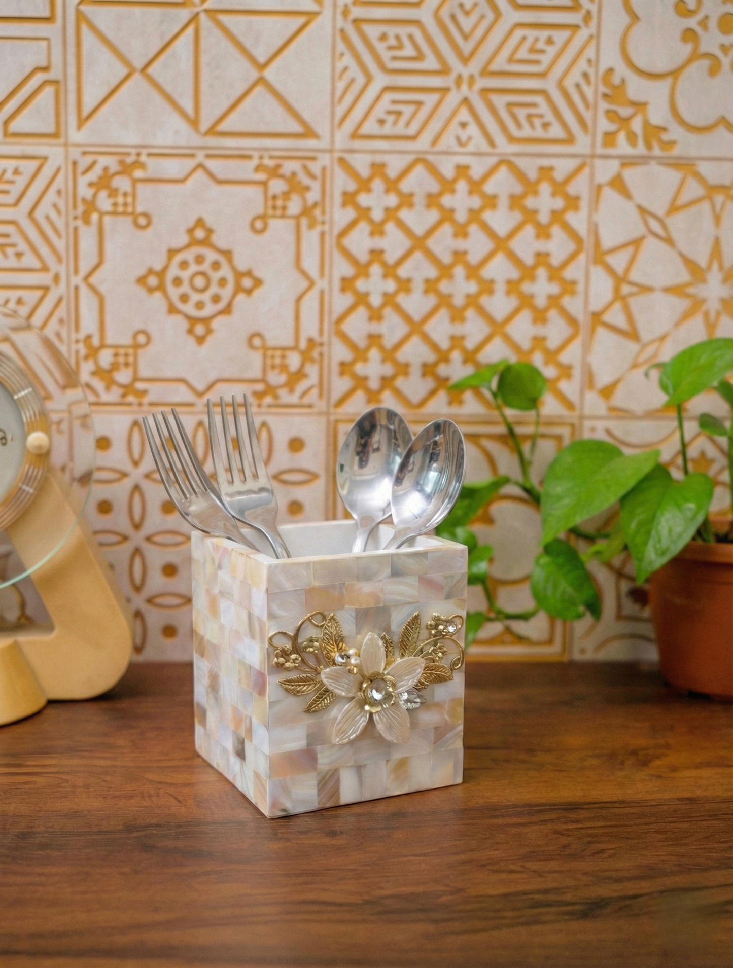 Designer Mother of Pearl Pen & Brush Stand