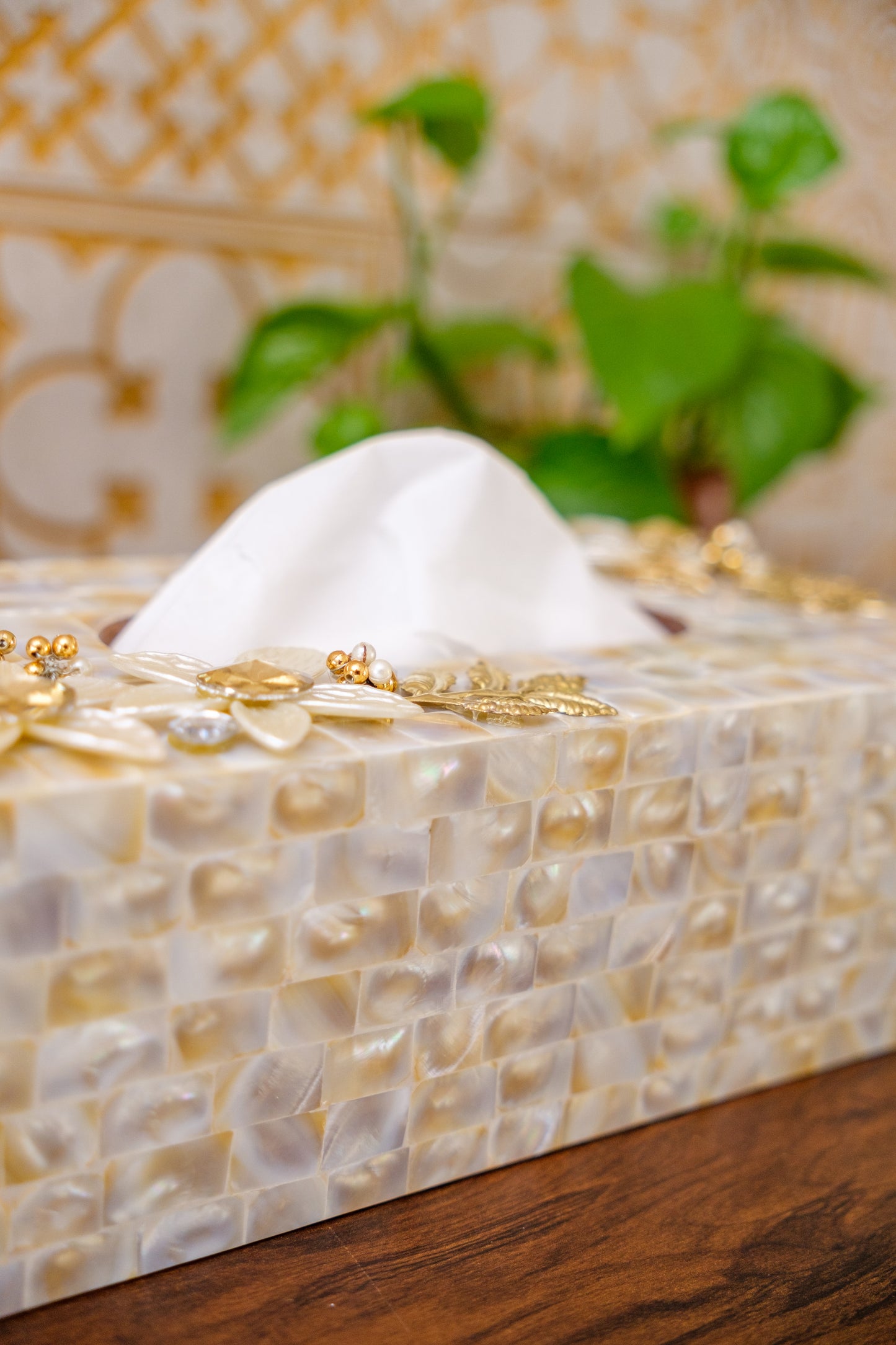 White Mother of Pearl Tissue Box