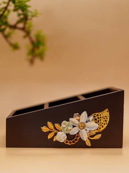 Royal Blossom - Remote Stand