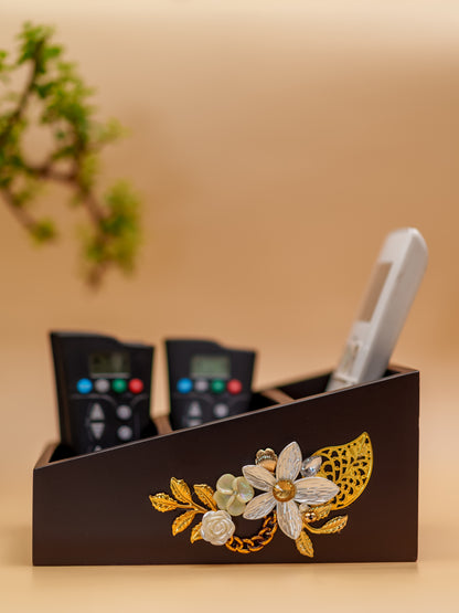 Royal Blossom - Remote Stand