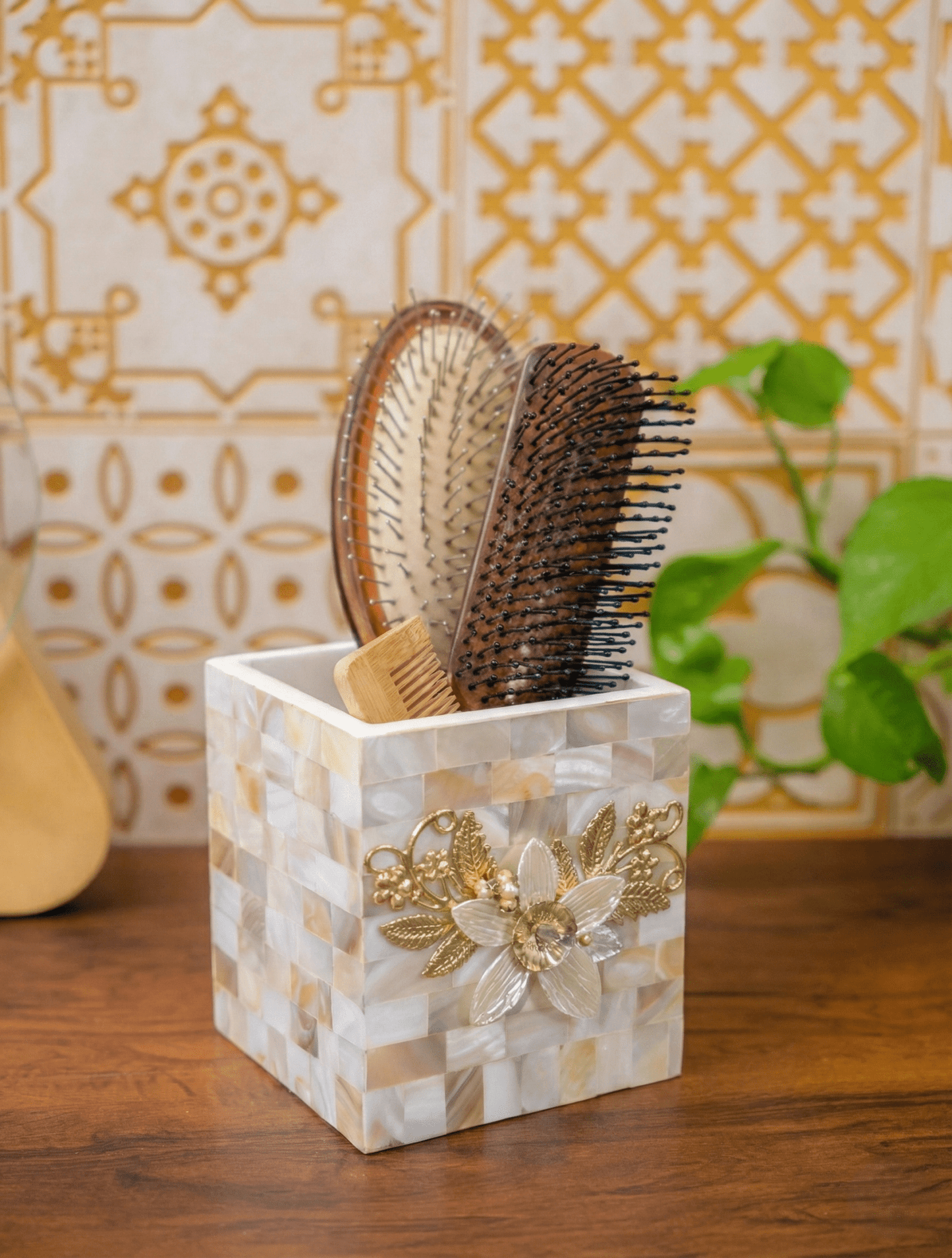 Designer Mother of Pearl Pen & Brush Stand - Chitra Goenka Crafts & Creations