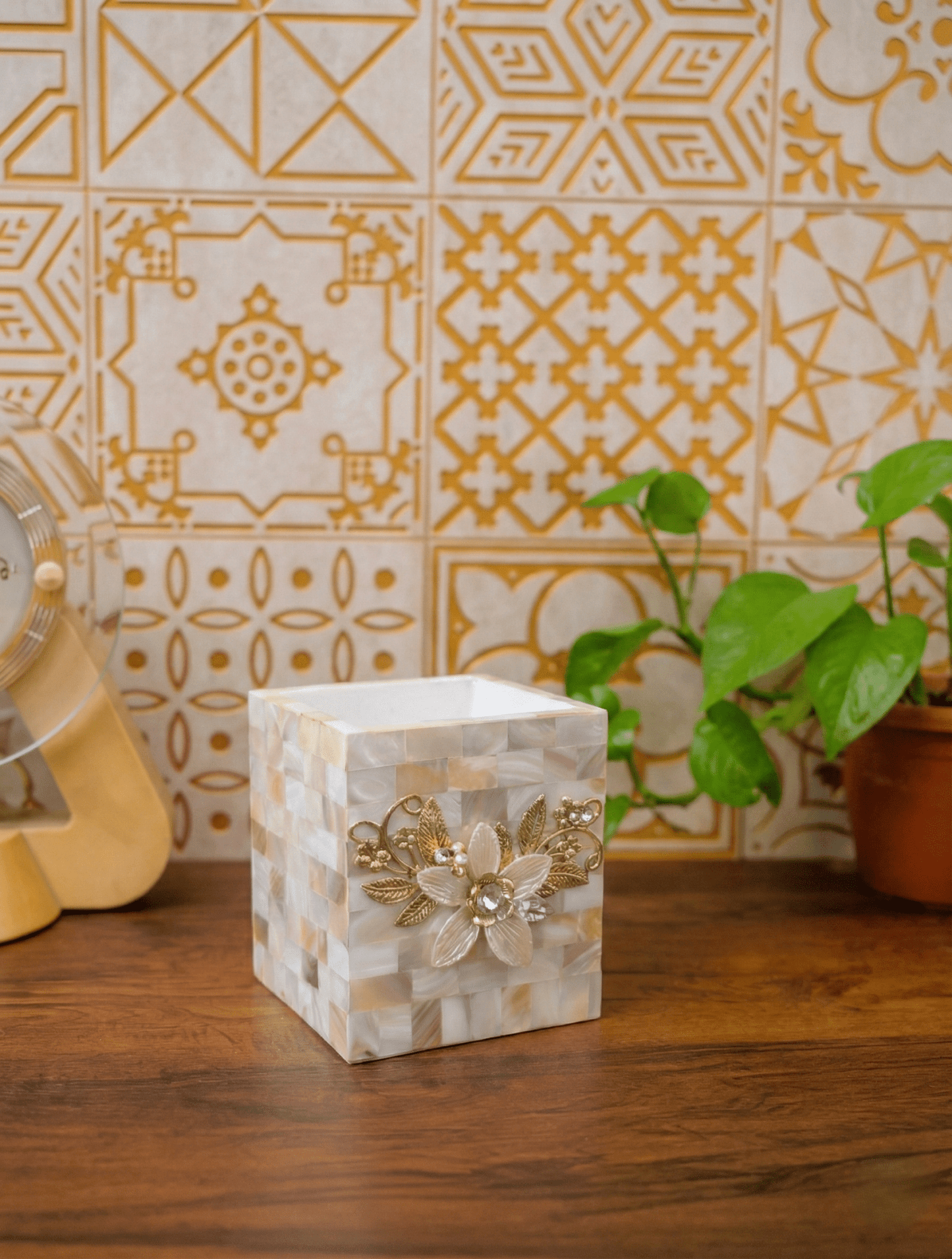 Designer Mother of Pearl Pen & Brush Stand - Chitra Goenka Crafts & Creations