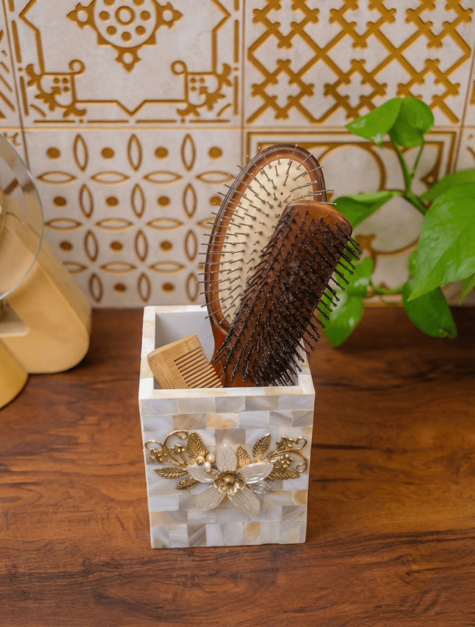 Designer Mother of Pearl Pen & Brush Stand - Chitra Goenka Crafts & Creations