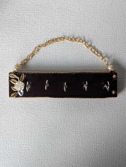 KeyCharm Luxe Key Holder - Chitra Goenka Crafts & Creations