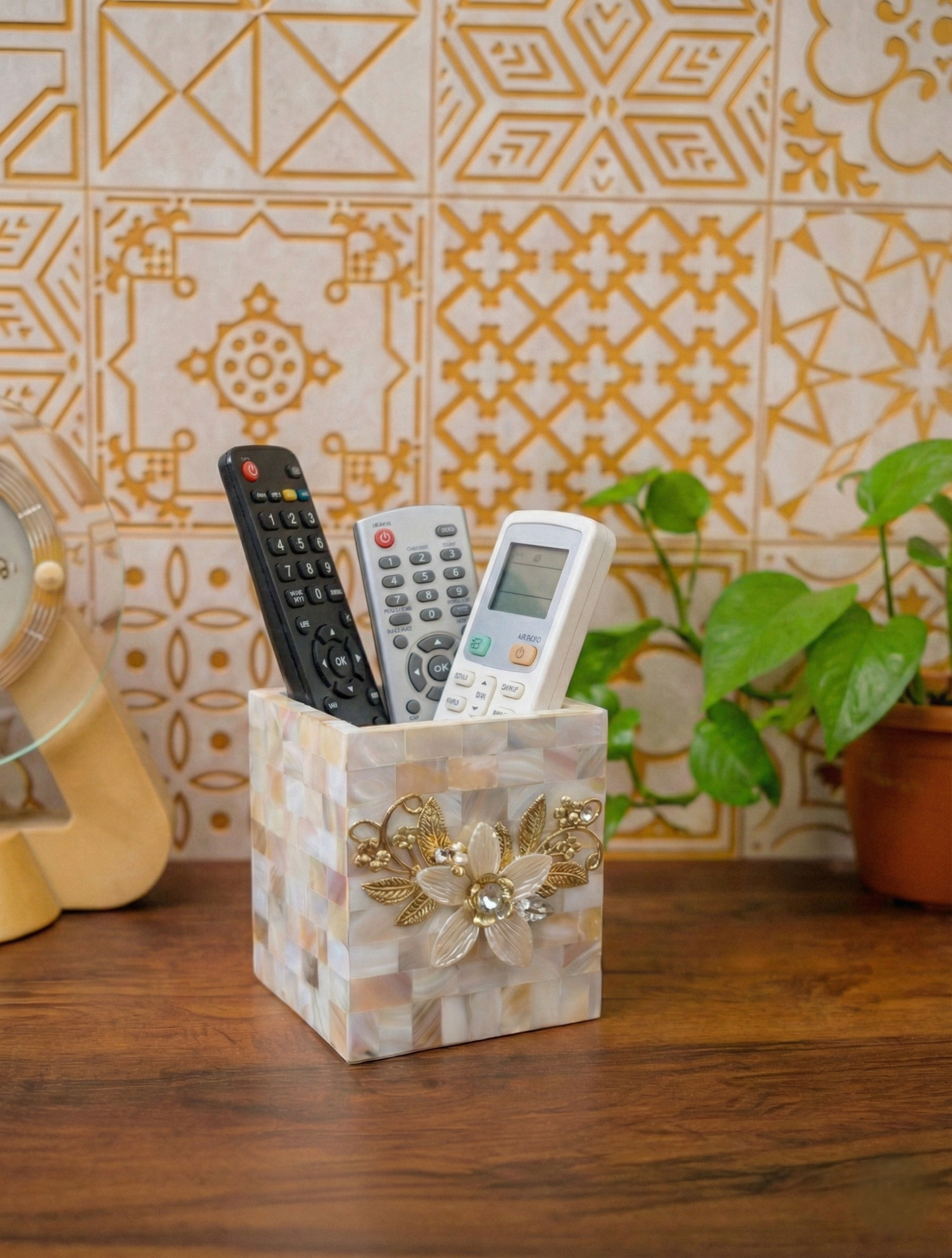 Designer Mother of Pearl Pen & Brush Stand