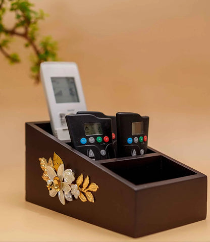 Royal Blossom - Remote Stand