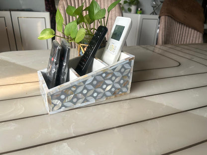 Ethereal - Mother of Pearl - Remote Stand